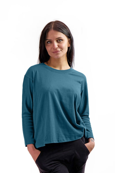 womens sustainable organic cotton batwing top